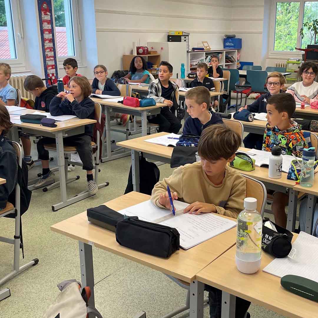 les élèves de la classe de ce2 de l'école privée de l'annonciation annecy